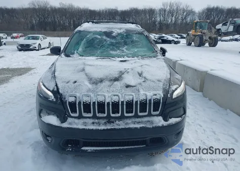 2018 Jeep Cherokee Latitude Plus 4X4 z USA, uszkodzony, nr VIN 1C4PJMLXXJD531051